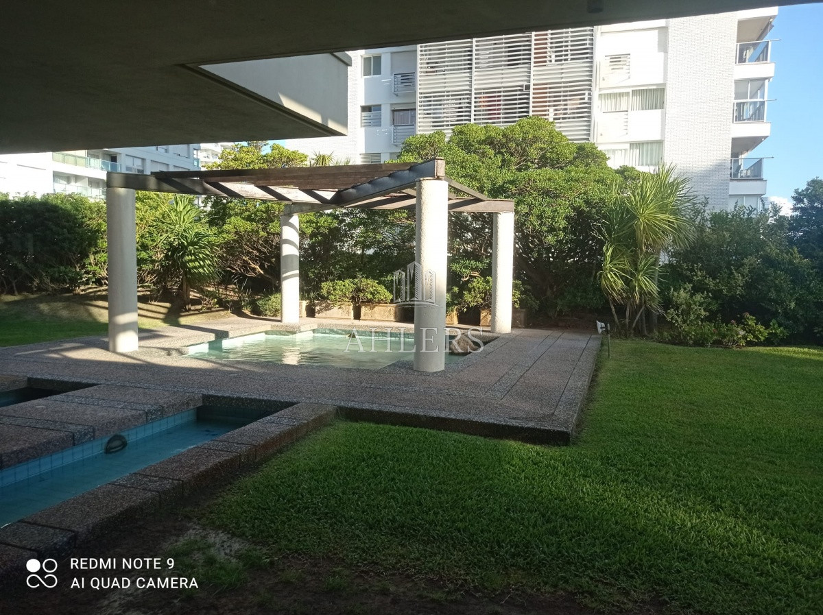 Apartamento ID.55 - Semi-piso Edificio Golden Gaite. Excelente construcción y vista