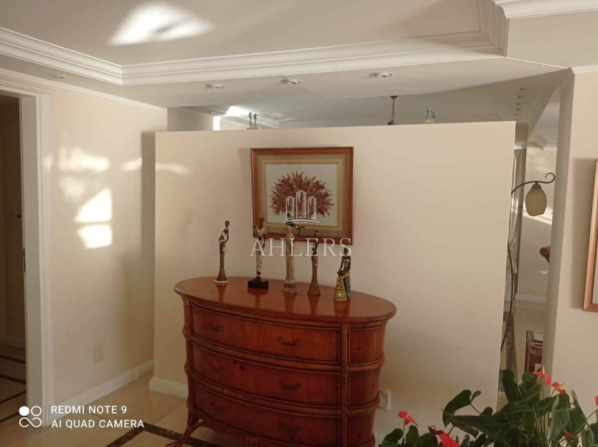 Apartamento ID.54 - Semi-piso Edificio Golden Gaite, Parada 7, Playa Mansa. Excelente vista y superficie