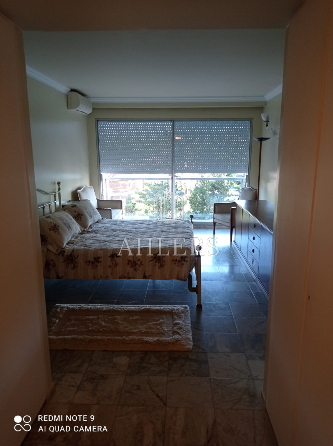 Apartamento ID.55 - Semi-piso Edificio Golden Gaite. Excelente construcción y vista
