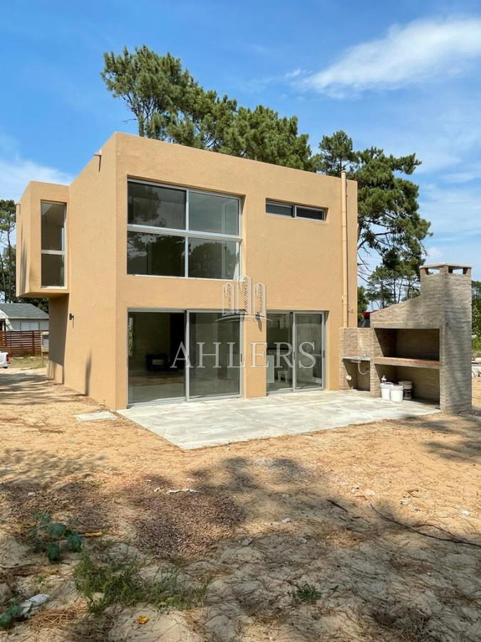 Casa ID.76 - Casa en Laguna del Diario. Excelente diseño. A estrenar