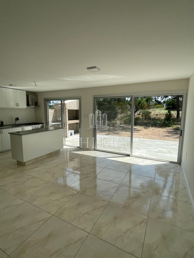 Casa ID.76 - Casa en Laguna del Diario. Excelente diseño. A estrenar