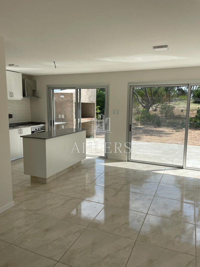 Casa ID.76 - Casa en Laguna del Diario. Excelente diseño. A estrenar
