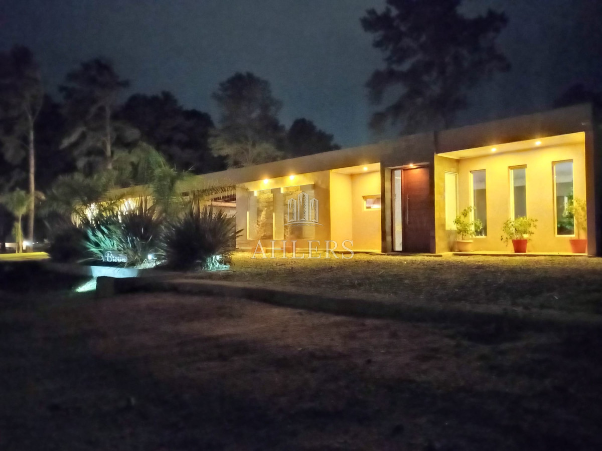 Casa ID.73 - Excelente casa en barrio de campo para ser incorporada en PH. A estrenar