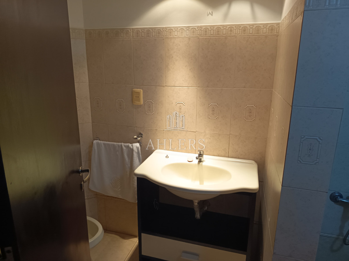 Casa ID.492 - SE VENDE CASA EN BARRIO CANTEGRIL - PUNTA DEL ESTE