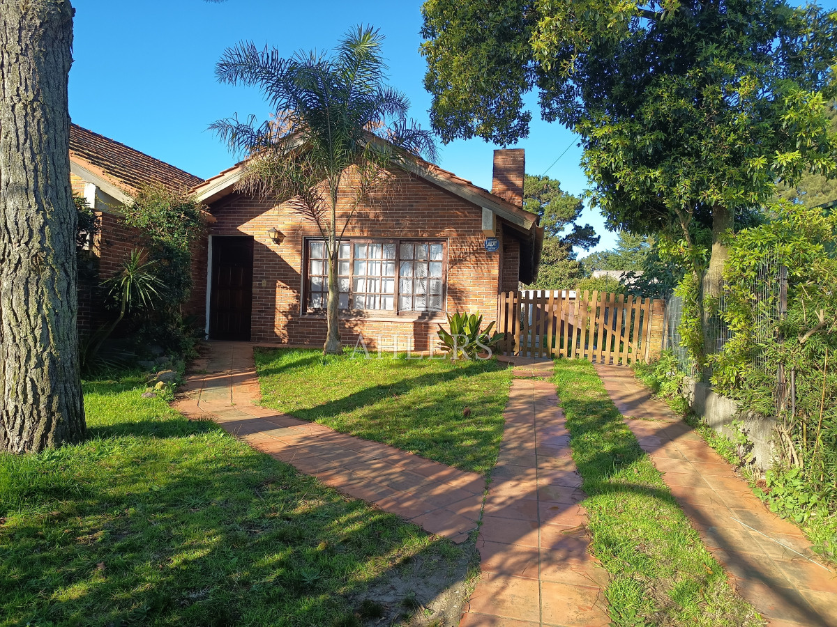 Casa ID.321 - Casa en Punta del Este, Pinares