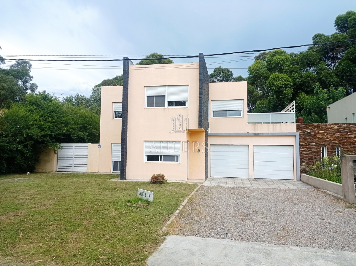 Casa ID.155 - Casa en Punta del Este, Pinares