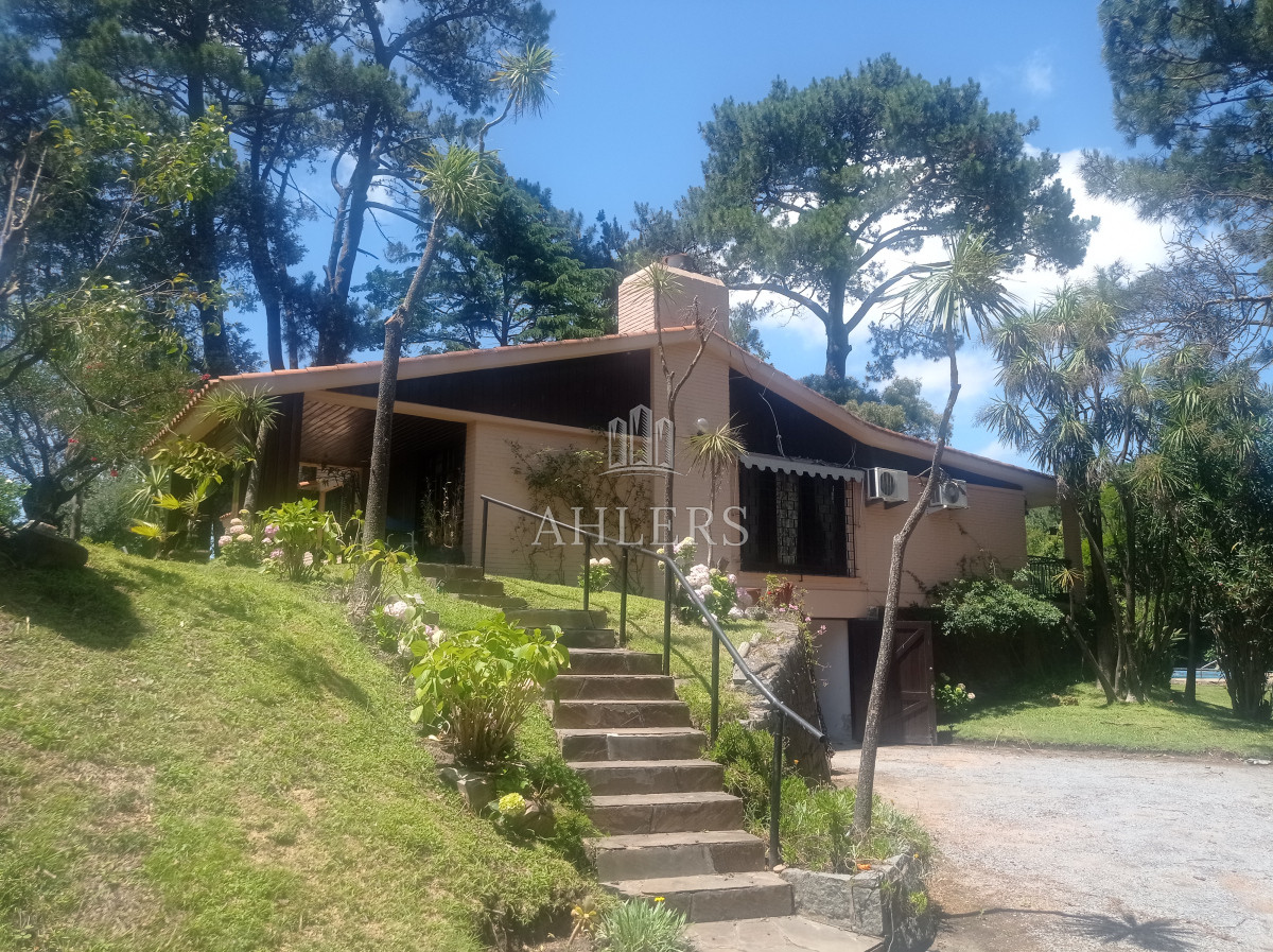 Casa ID.223 - Casa en Punta del Este, Jardines de Córdoba