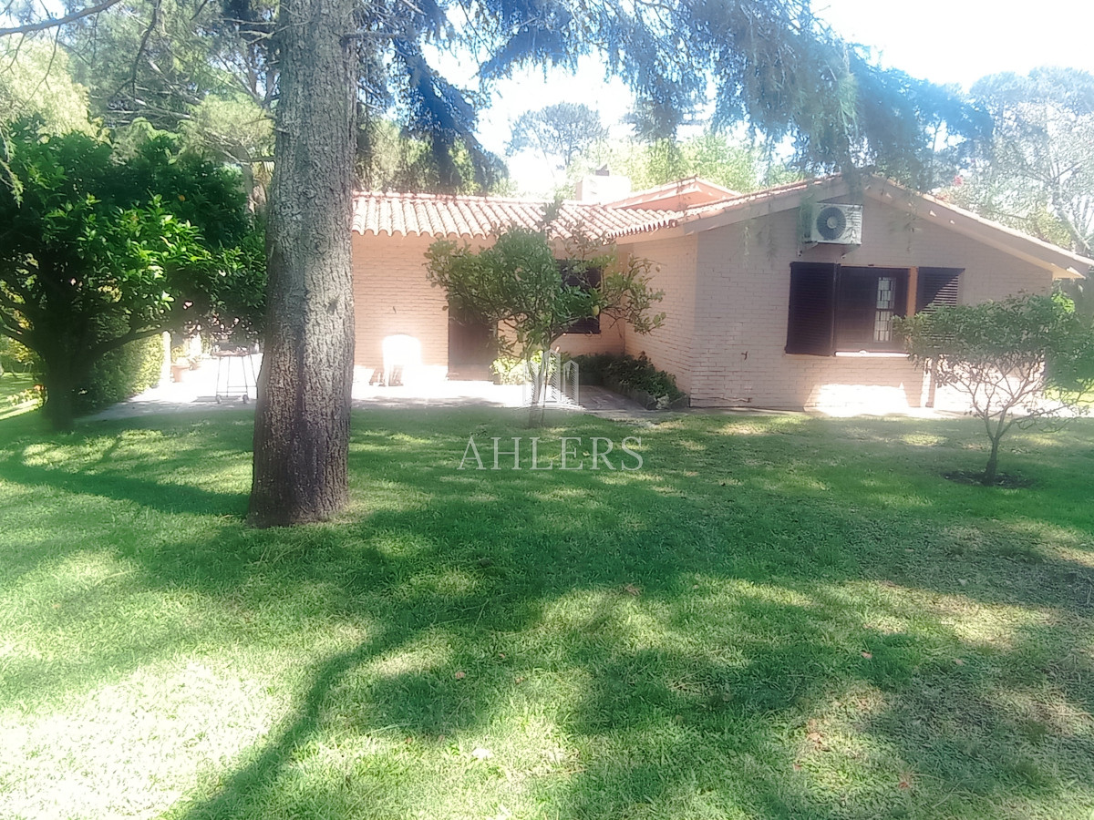 Casa ID.223 - Casa en Punta del Este, Jardines de Córdoba