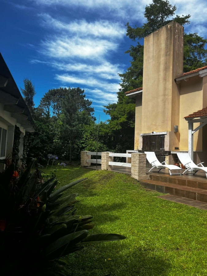 Casa en Punta del Este, Lugano — foto 1