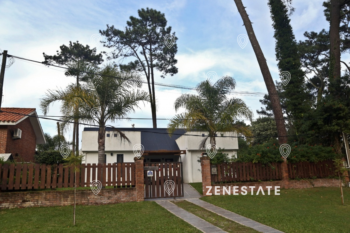 Venta de casa de 2 dormitorios en Punta del Este - ZEN3725C
