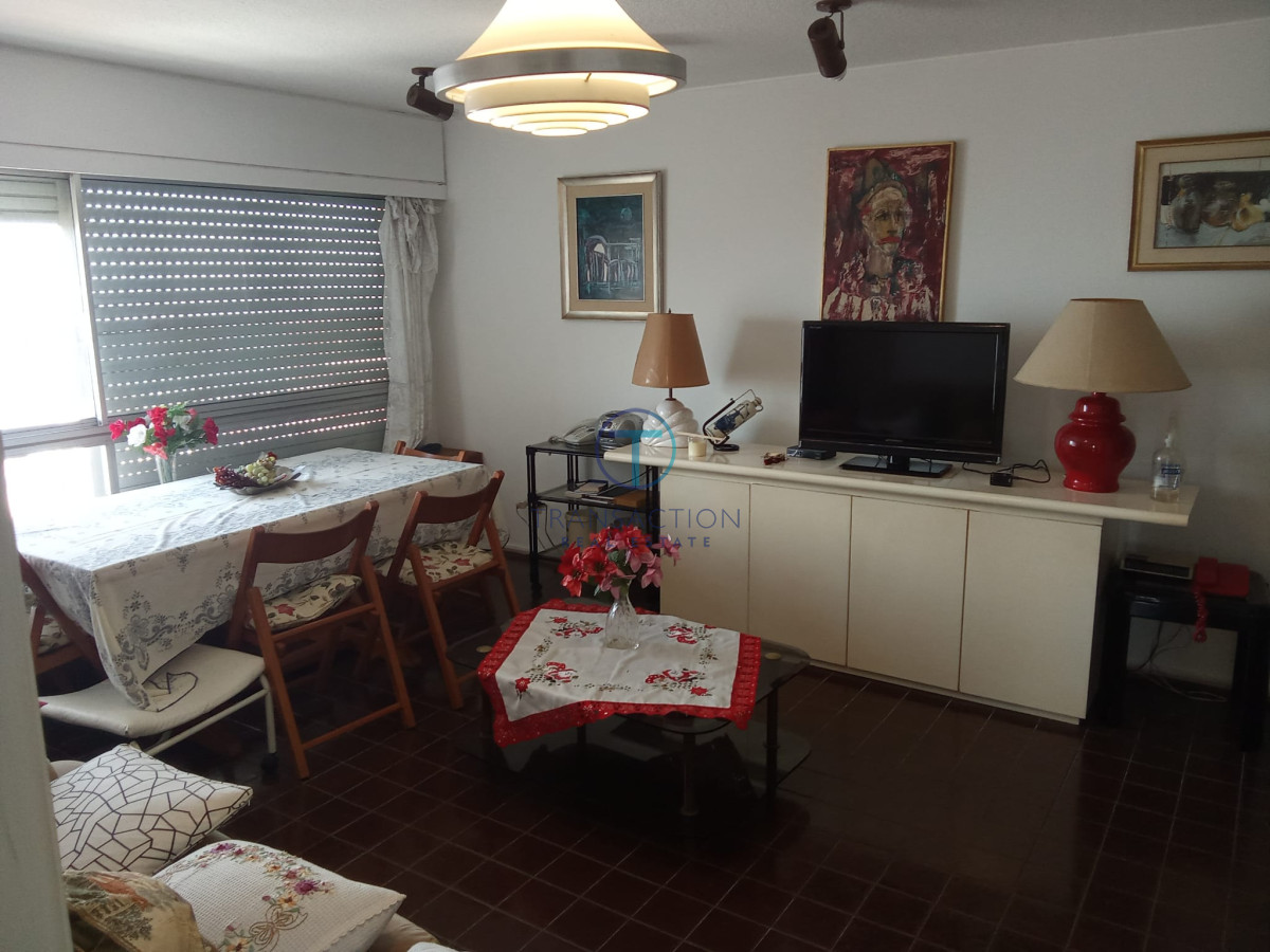 Apartamento ID.893/Apartamento-3-dormitorios-con-vista-al-mar,-parada-2-de-la-brava - VENTA Peninsula Punta Este