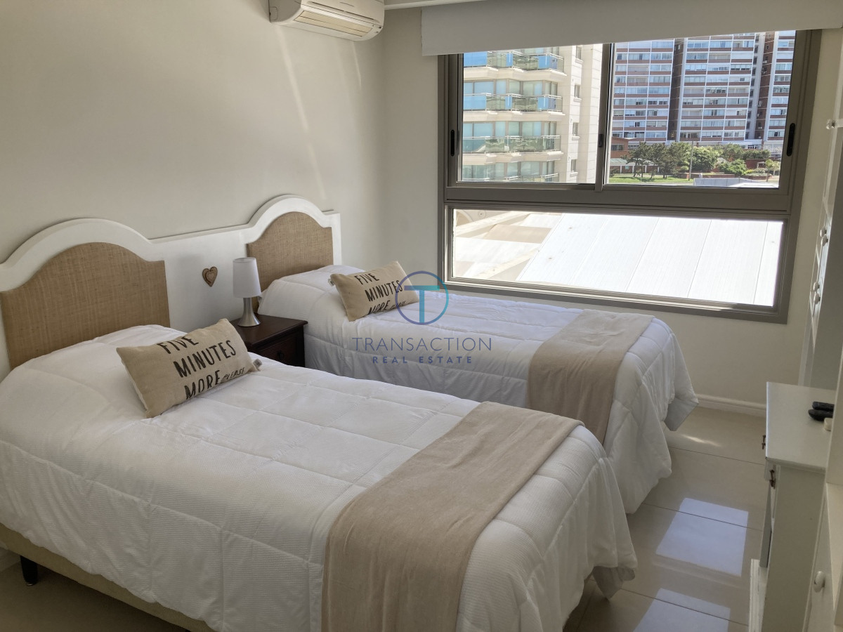 Apartamento ID.1329/Playa-Mansa,-Punta-del-Este. - Imperiale , Punta del este, directo al mar