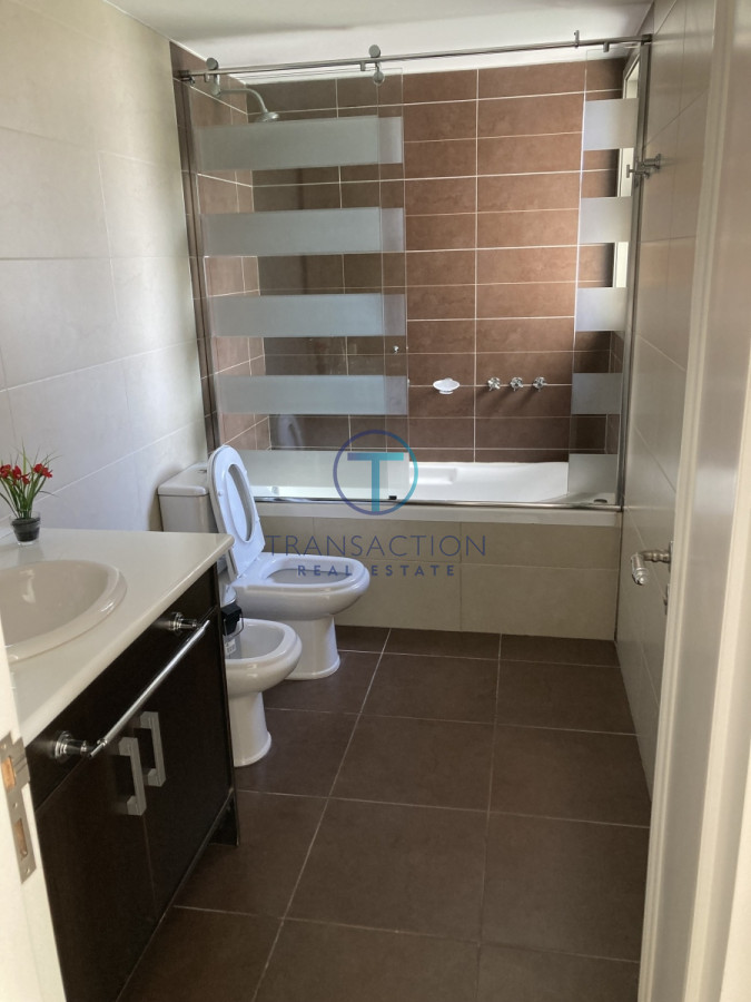 Apartamento ID.961/Venta--Apartamento-TRUMP-TOWER--3-DORM-3-BA- -SERVICIO- - Venta - Impecable Apartamento 4 dormitorios 4 baños