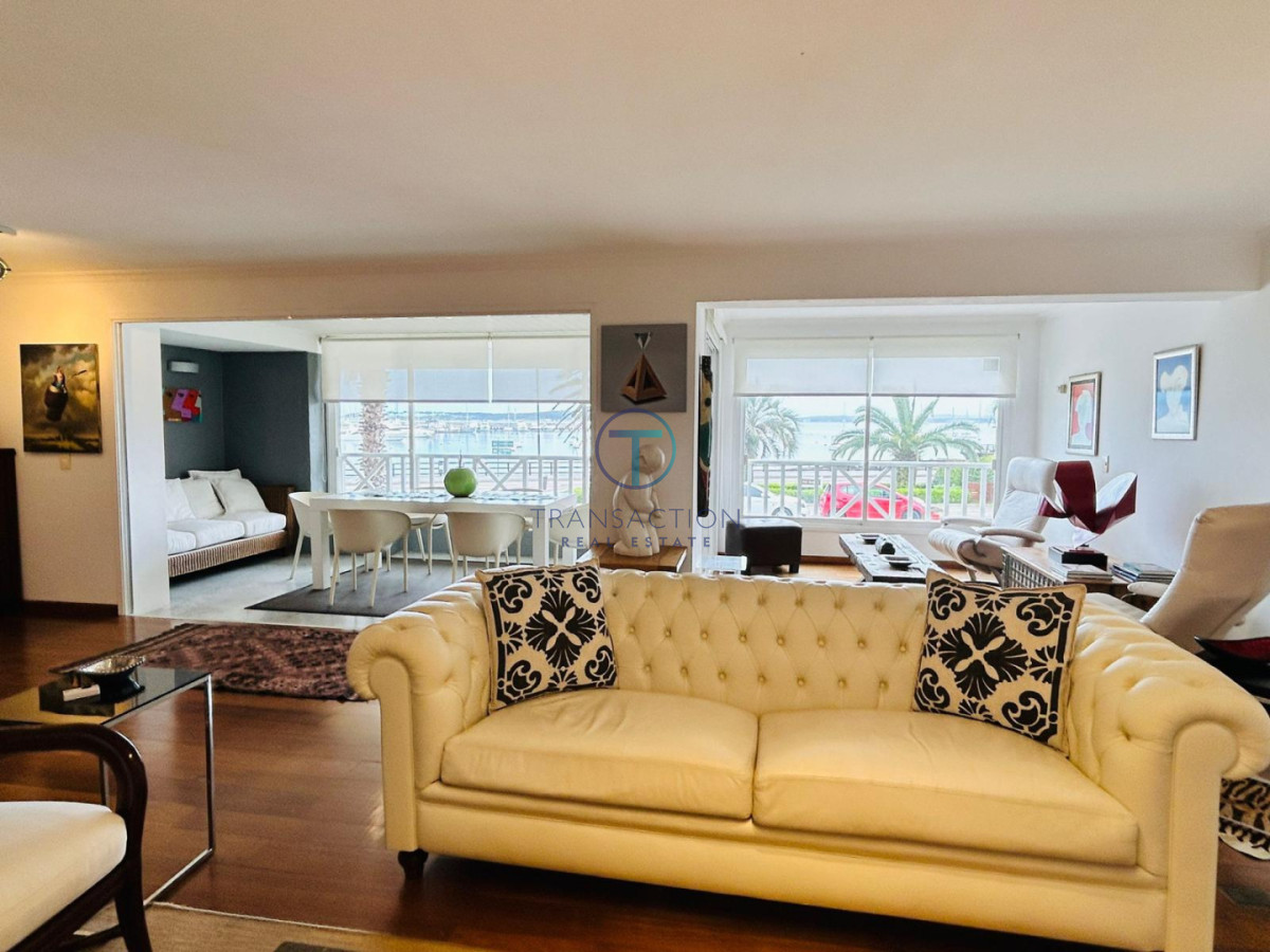 Apartamento ID.1587/Venta--Impecable-Apartamento-4-dormitorios-4-baños - Apartamento en Venta - Punta del Este