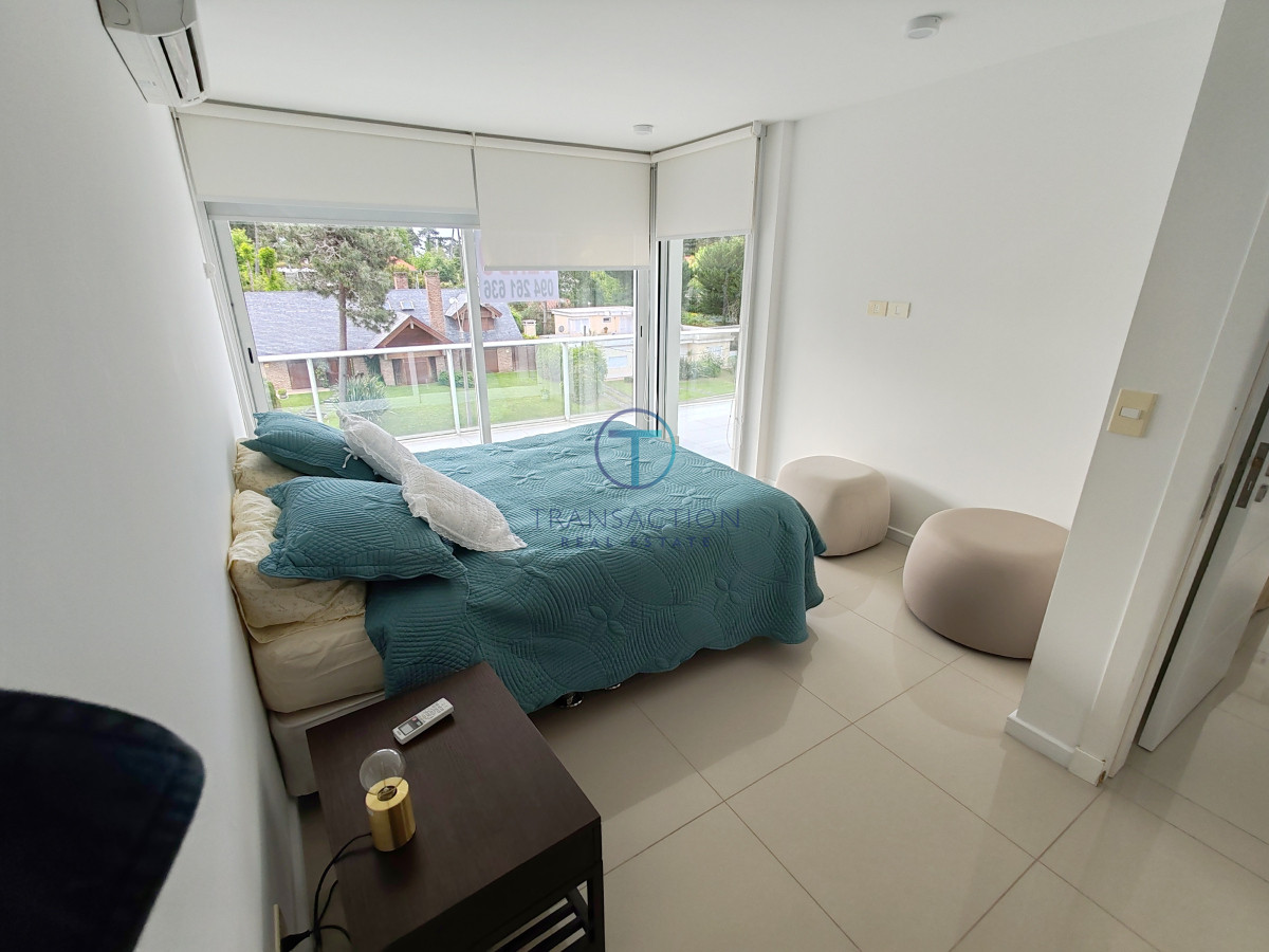 Apartamento ID.980/  - Venta - Apartamento moderno a metros mar