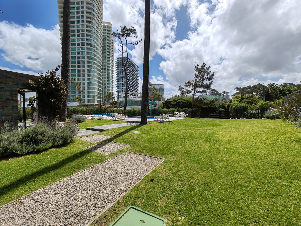 Apartamento ID.1358/  - Apto PUNTA DEL ESTE, Playa mansa
