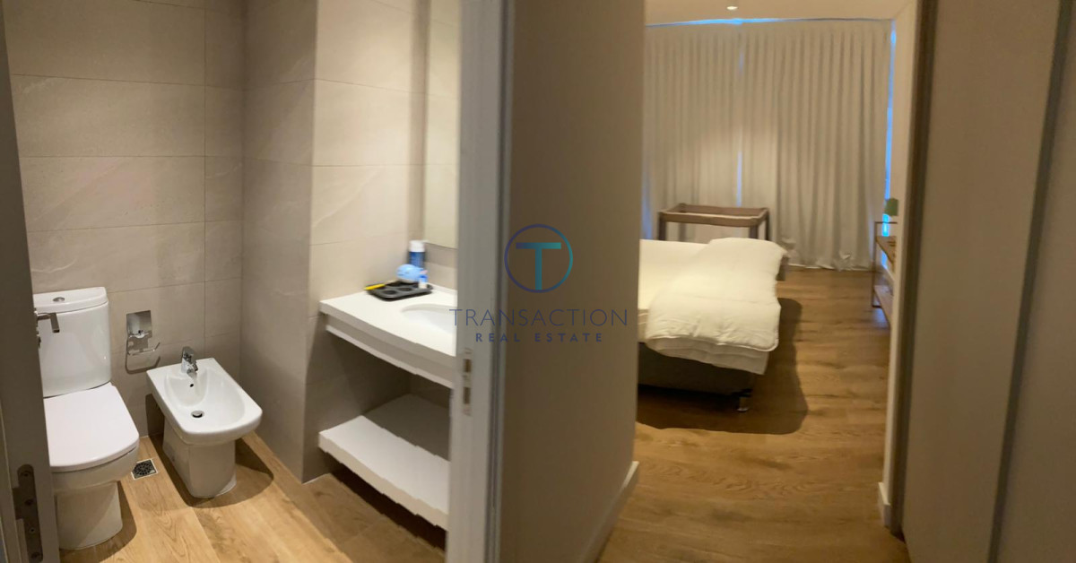 Apartamento ID.940/Apartamentos-en-Venta--Transaction-Real-Estate - Venta - Apartamento TRUMP TOWER - 3 DORM 3 BA + SERVICIO 