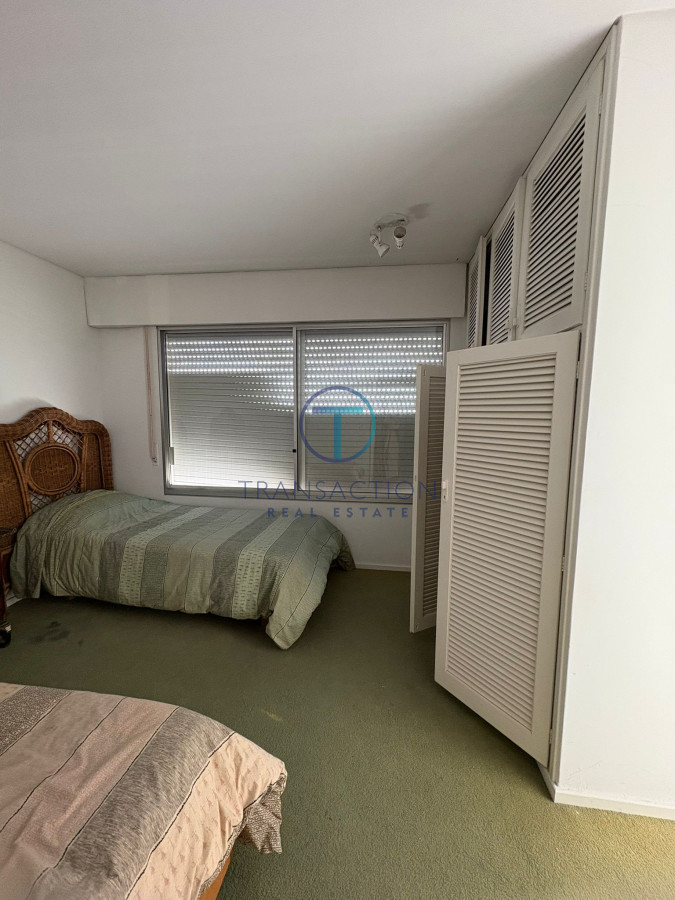 Apartamento ID.1562/Venta,-3-dormitorios-en-Punta-este - EXELENTE OPORTUNIDAD EN PENINSULA