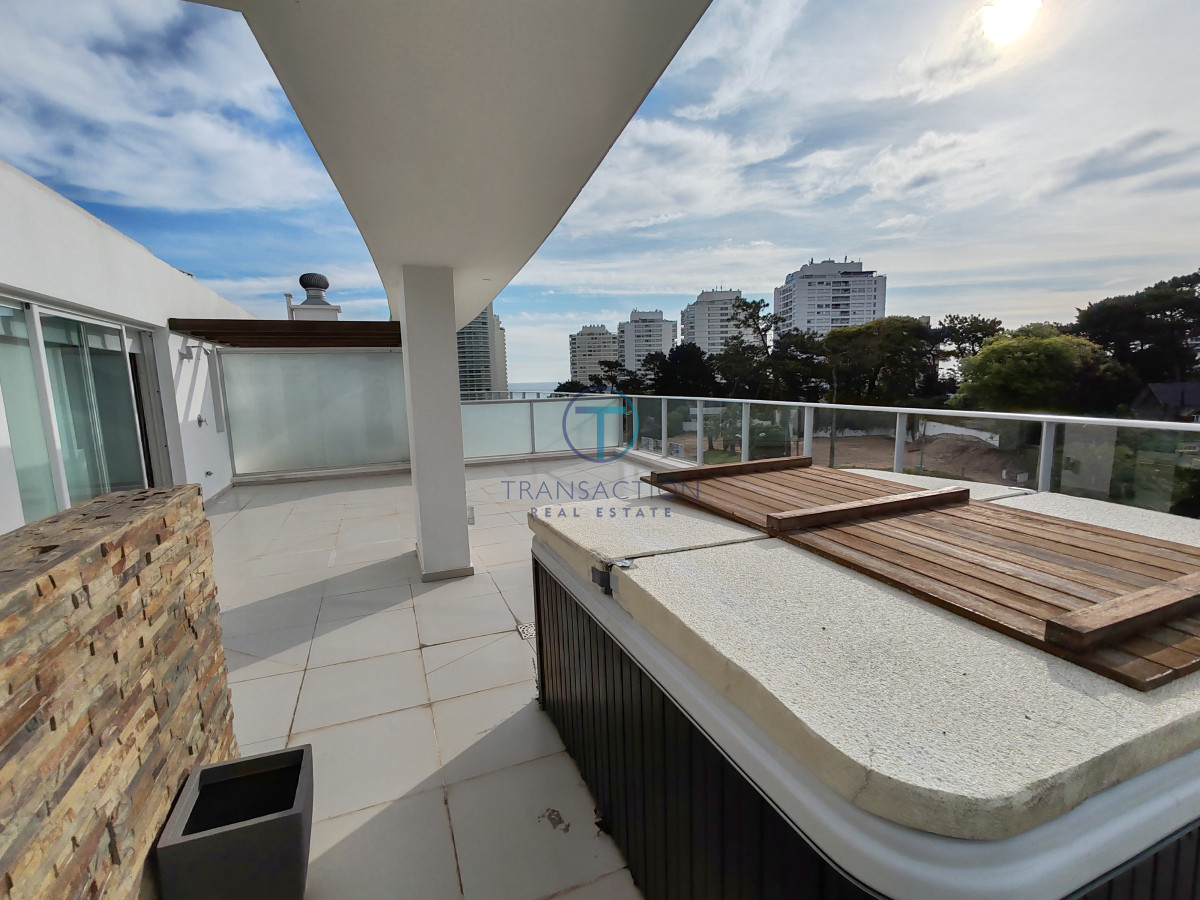 Apartamento ID.980/  - Venta - Apartamento moderno a metros mar