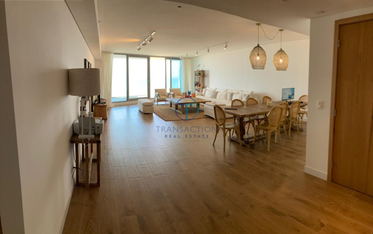 Apartamento ID.940/Apartamentos-en-Venta--Transaction-Real-Estate - Venta - Apartamento TRUMP TOWER - 3 DORM 3 BA + SERVICIO 