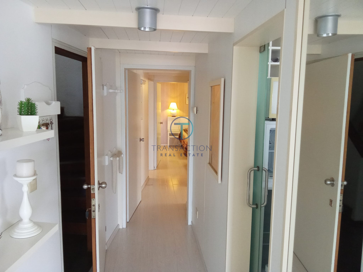 Apartamento ID.557/-Venta--Apartamento-3-dormitorios--Puerto-de-Punta-este - Apartamento en Punta del Este, Península