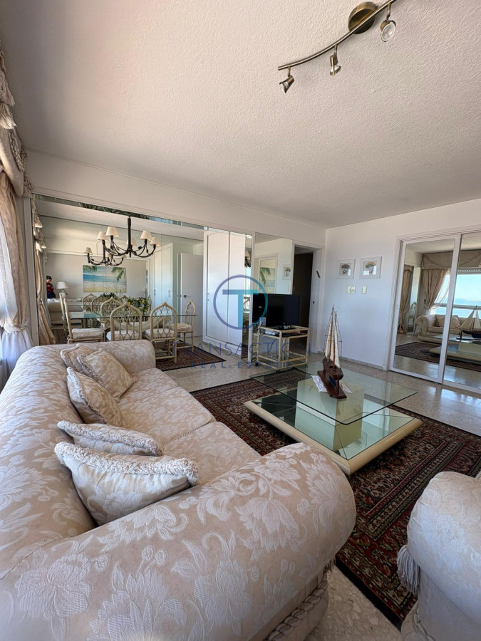 Apartamento ID.1555/Apartamento-3-dormitorios-con-vista-al-mar,-parada-2-de-la-brava - Apartamento en Punta del Este, Península