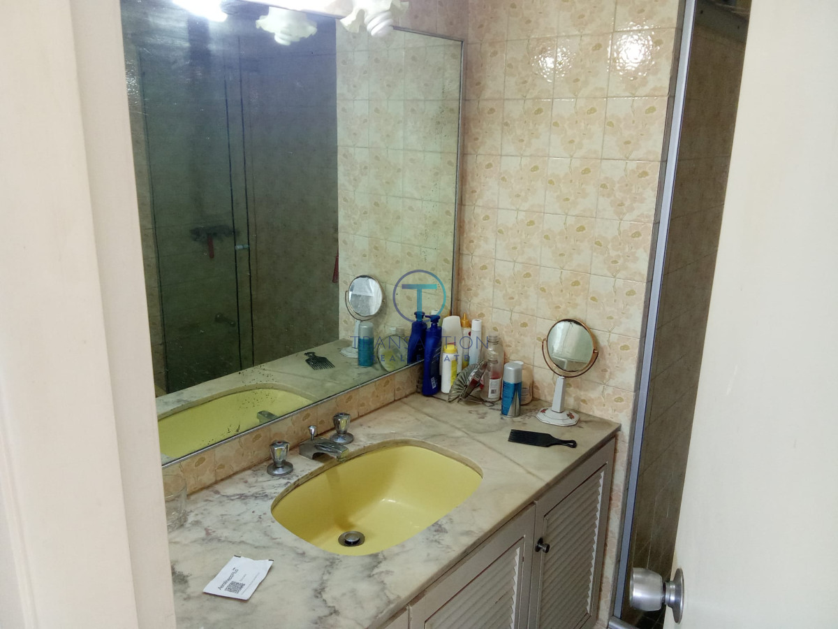 Apartamento ID.893/Apartamento-3-dormitorios-con-vista-al-mar,-parada-2-de-la-brava - VENTA Peninsula Punta Este