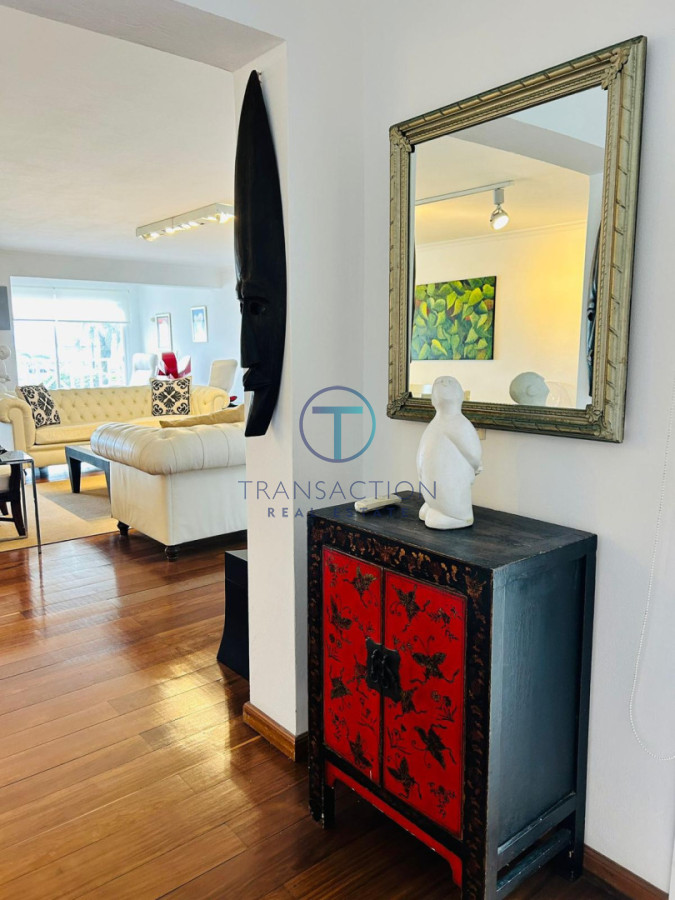 Apartamento ID.1587/Venta--Impecable-Apartamento-4-dormitorios-4-baños - Apartamento en Venta - Punta del Este