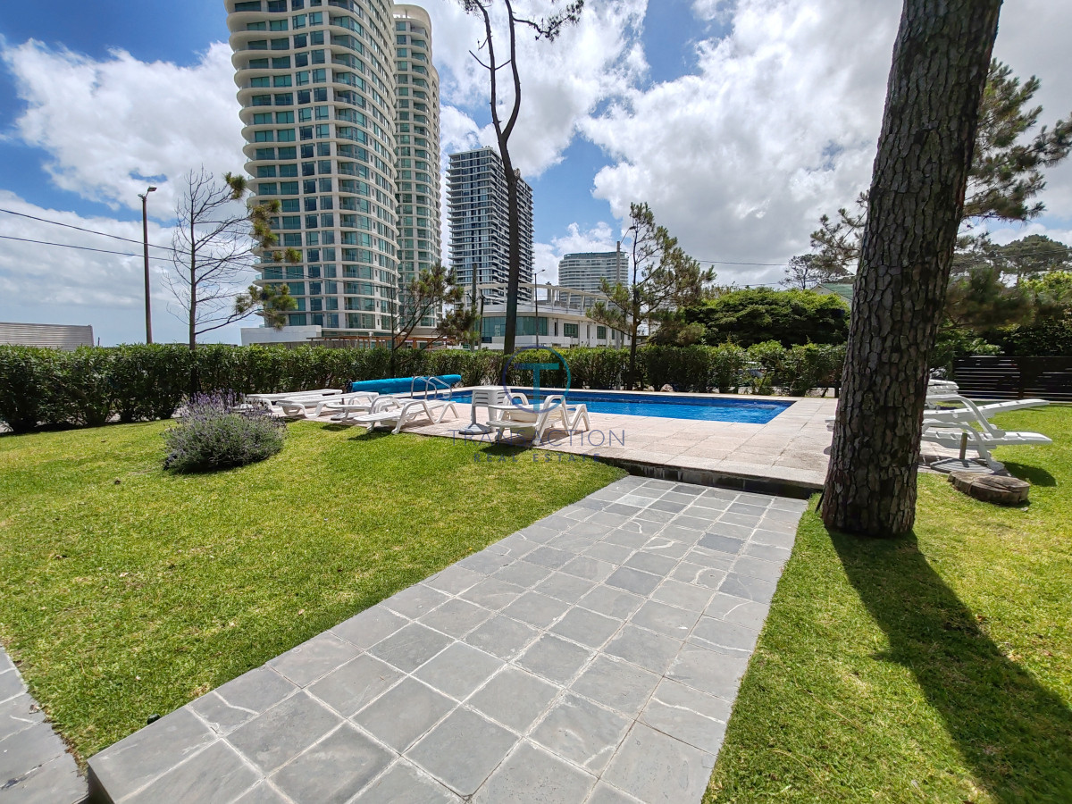 Apartamento ID.1358/  - Apto PUNTA DEL ESTE, Playa mansa