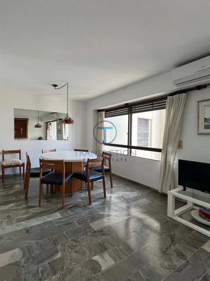 Apartamento ID.1057/Venta,-3-dormitorios-con-parrillero-propio,-a-pasos-del-mar - Apartamento 3 dormitorios con vista al mar, parada 2 de la brava