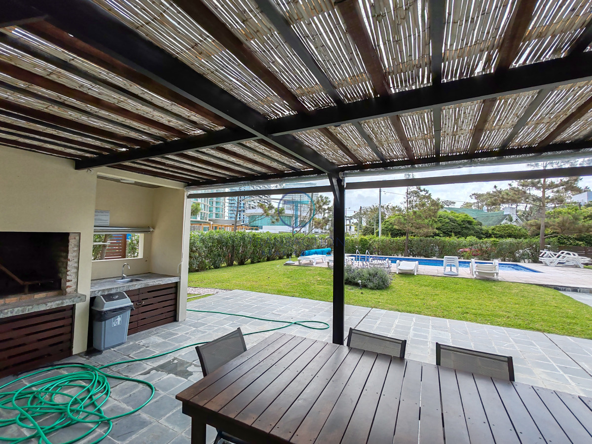 Apartamento ID.1358/  - Apto PUNTA DEL ESTE, Playa mansa