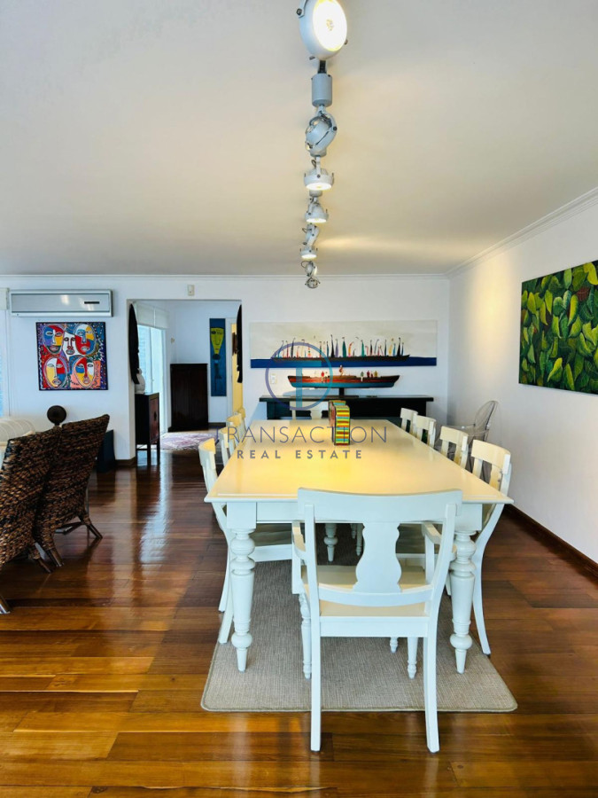 Apartamento ID.1587/Venta--Impecable-Apartamento-4-dormitorios-4-baños - Apartamento en Venta - Punta del Este