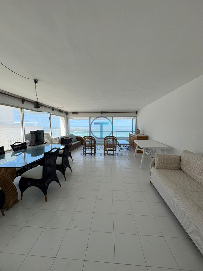 Apartamento ID.1562/Venta,-3-dormitorios-en-Punta-este - EXELENTE OPORTUNIDAD EN PENINSULA