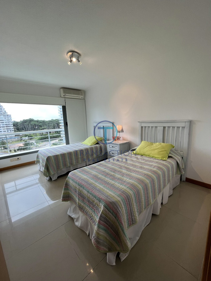 Apartamento ID.1056/Venta--Apartamento-moderno-a-metros-mar - Roosevelt, Playa Brava