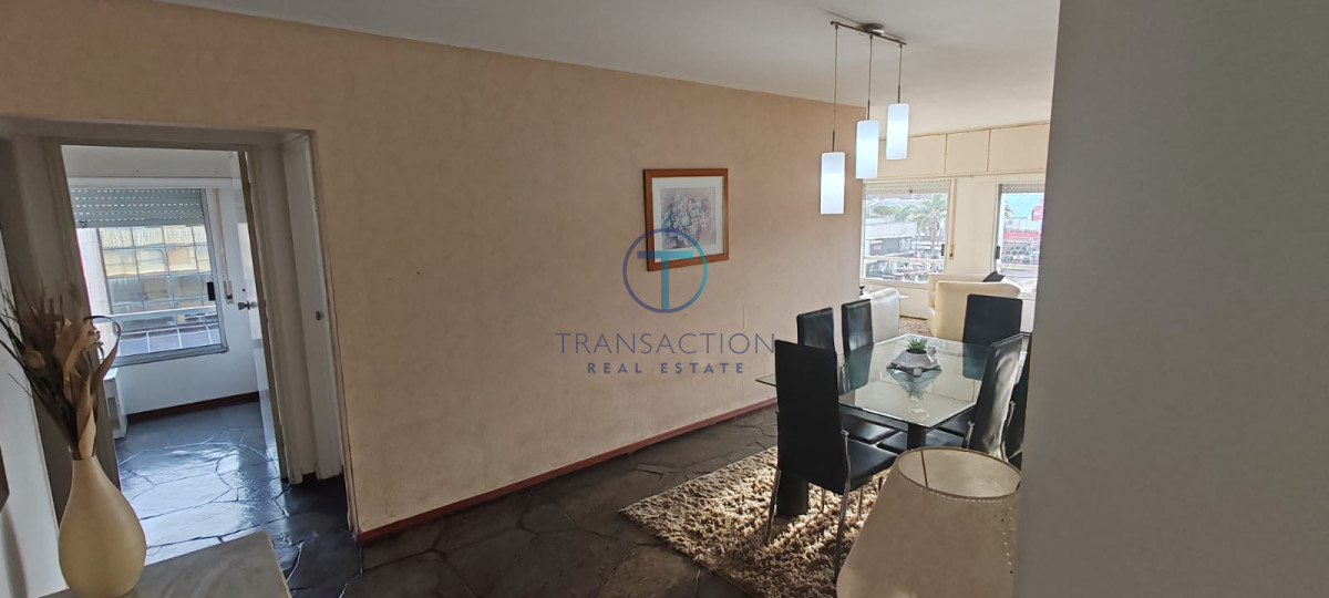 Apartamento ID.1470/apartamento-amplio-en-venta - Apartamento , Punta del Este, 2 dormitorios 2 baños