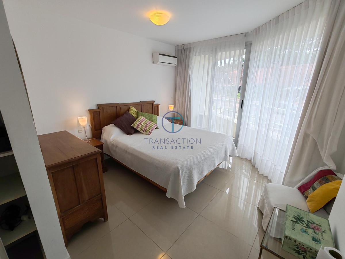 Apartamento ID.1358/  - Apto PUNTA DEL ESTE, Playa mansa
