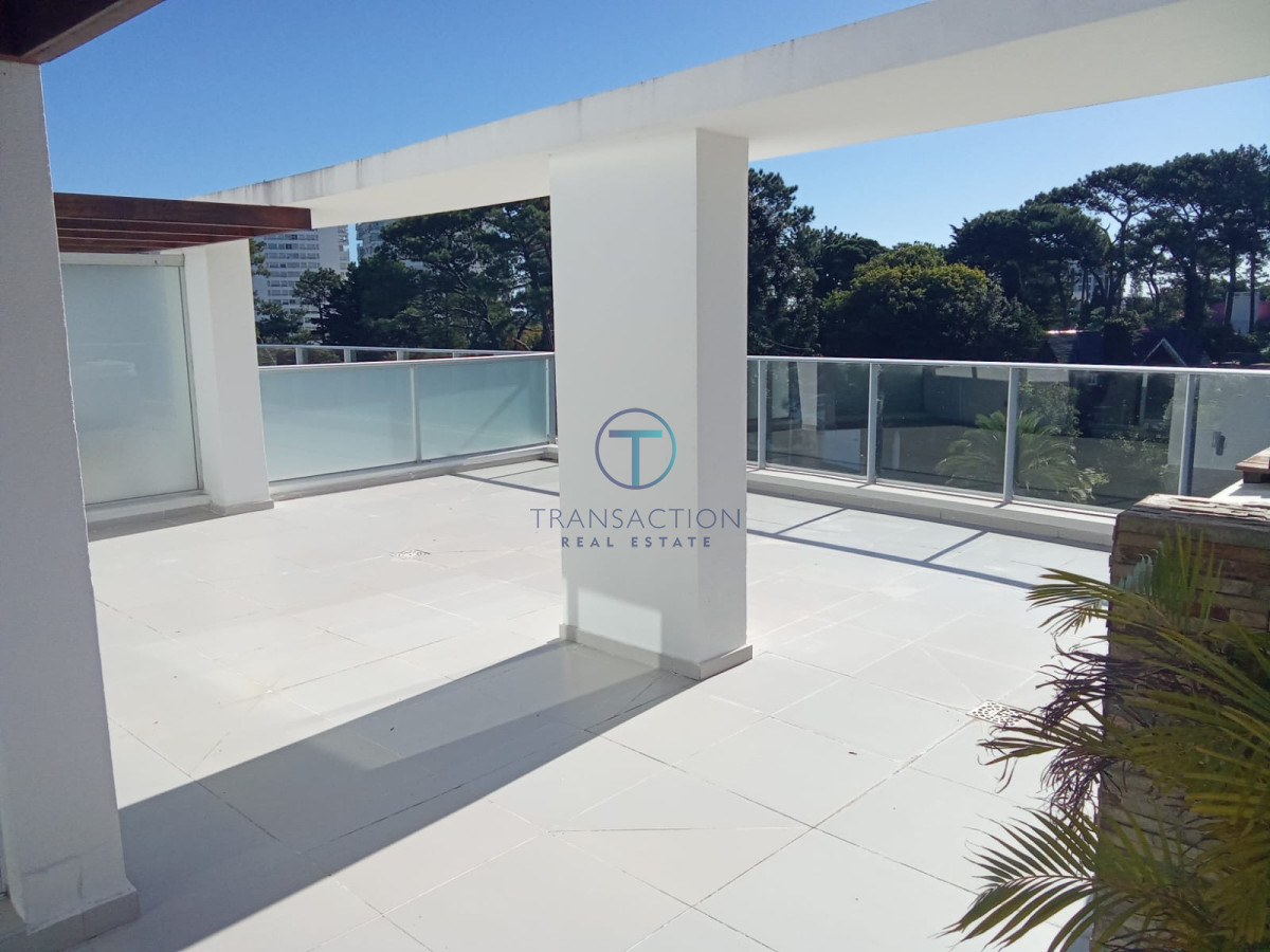 Apartamento ID.980/  - Venta - Apartamento moderno a metros mar