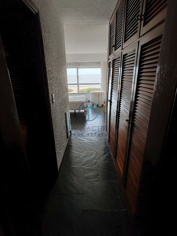 Apartamento ID.1350/Venta-apartamento-en-Peninsula - apto VENTA playa Brava , PUNTA DEL ESTE
