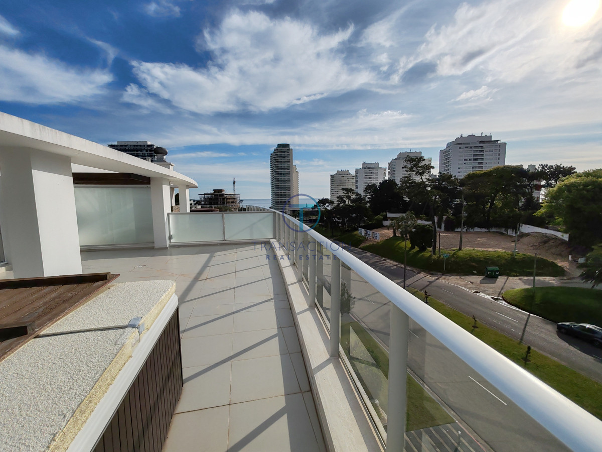 Apartamento ID.980/  - Venta - Apartamento moderno a metros mar