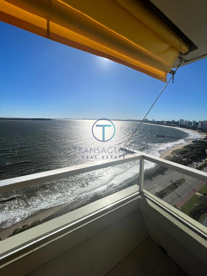 Apartamento ID.1055/Imperiale-,-Punta-del-este,-directo-al-mar - Apartamento primera linea, frente al mar,Punta del este, Playa Mansa