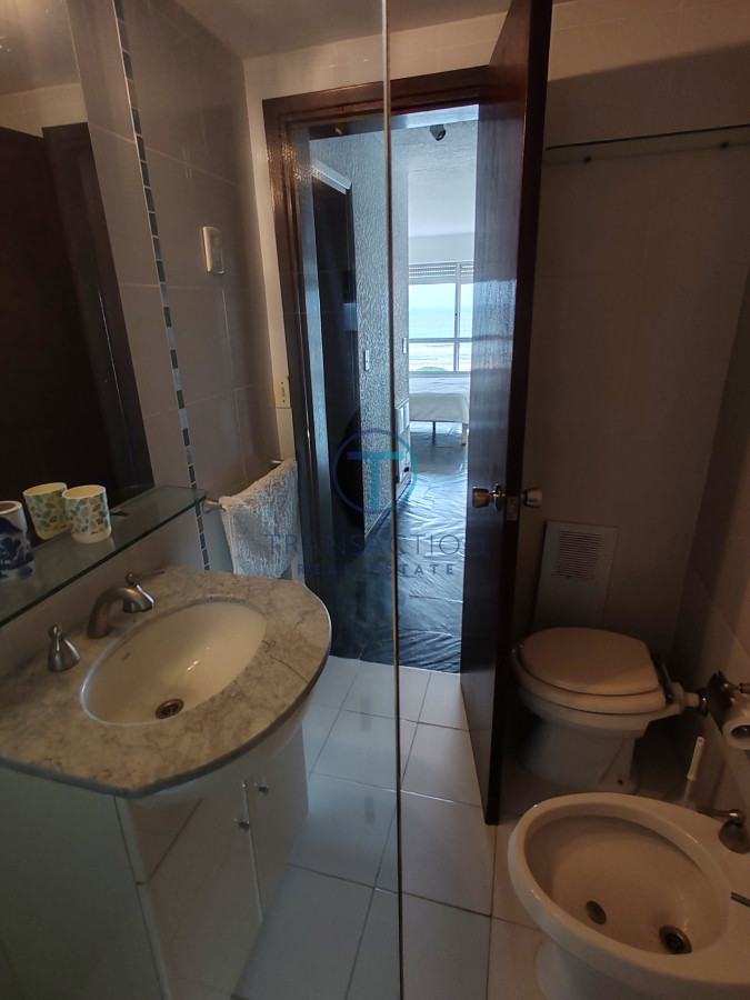 Apartamento ID.1350/Venta-apartamento-en-Peninsula - apto VENTA playa Brava , PUNTA DEL ESTE
