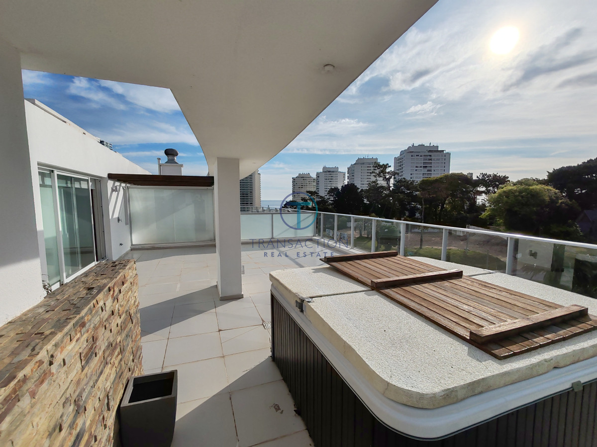 Apartamento ID.980/  - Venta - Apartamento moderno a metros mar