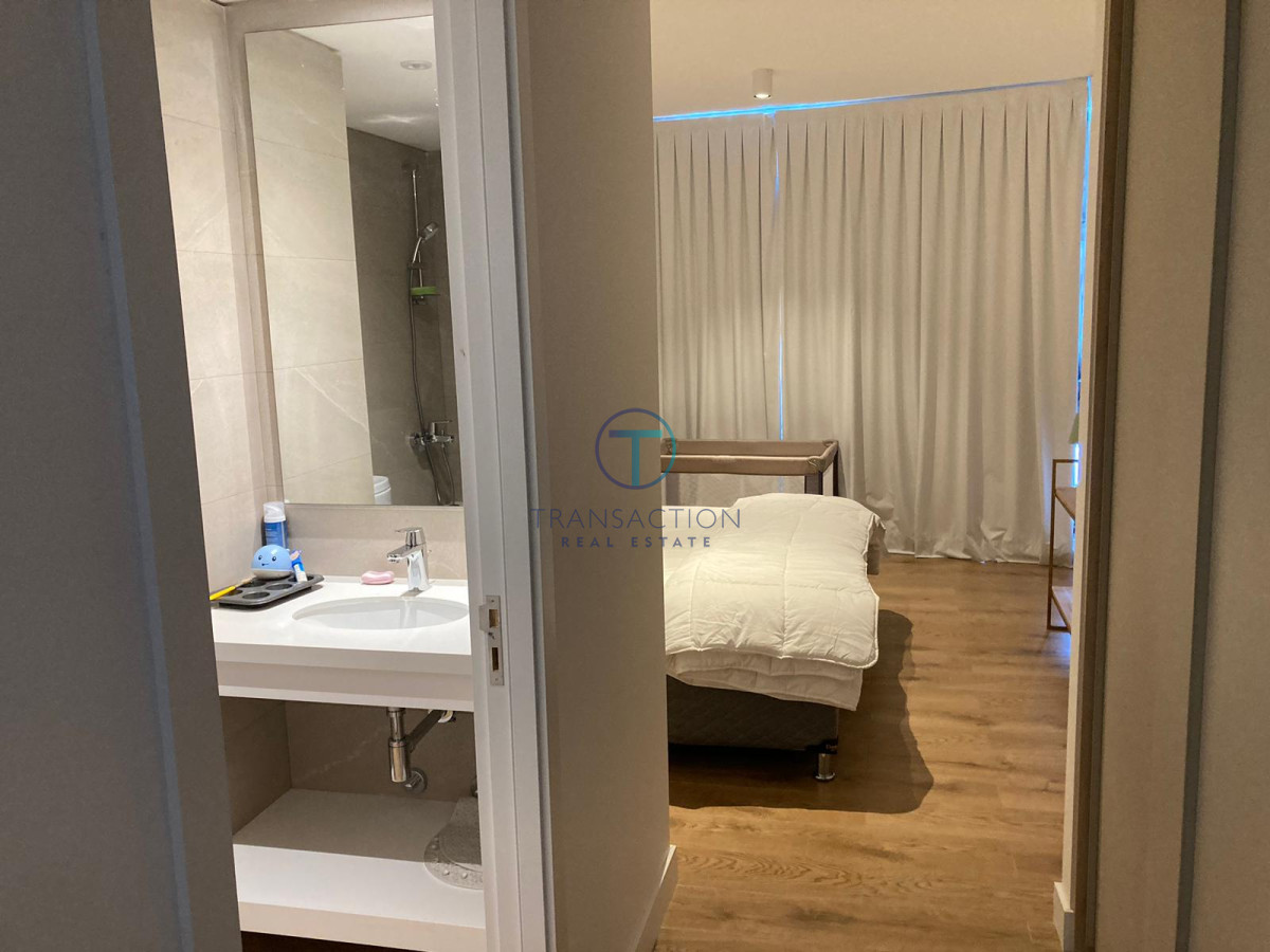 Apartamento ID.940/Apartamentos-en-Venta--Transaction-Real-Estate - Venta - Apartamento TRUMP TOWER - 3 DORM 3 BA + SERVICIO 