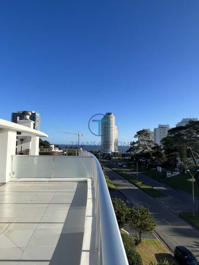 Apartamento ID.980/  - Venta - Apartamento moderno a metros mar