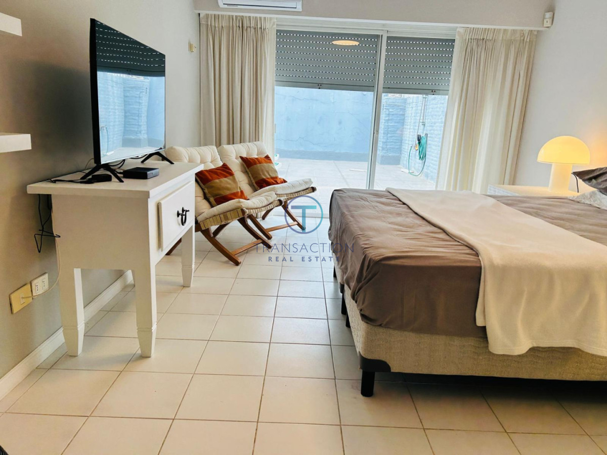 Apartamento ID.1587/Venta--Impecable-Apartamento-4-dormitorios-4-baños - Apartamento en Venta - Punta del Este