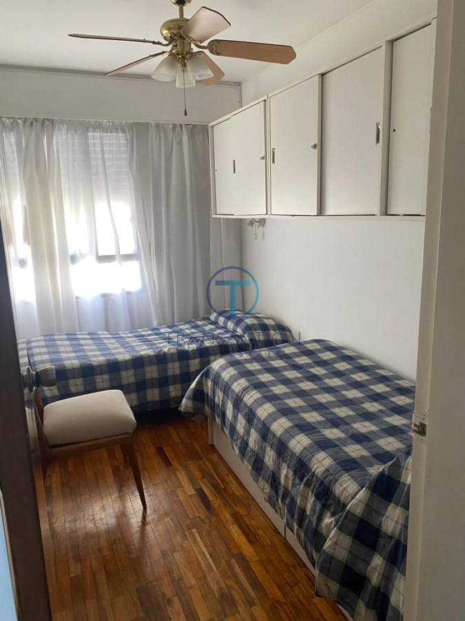 Apartamento ID.406/Apartamento-Punta-del-Este,-Península,-sobre-Av.Gorlero - OPORTUNIDAD FRENTE AL MAR 