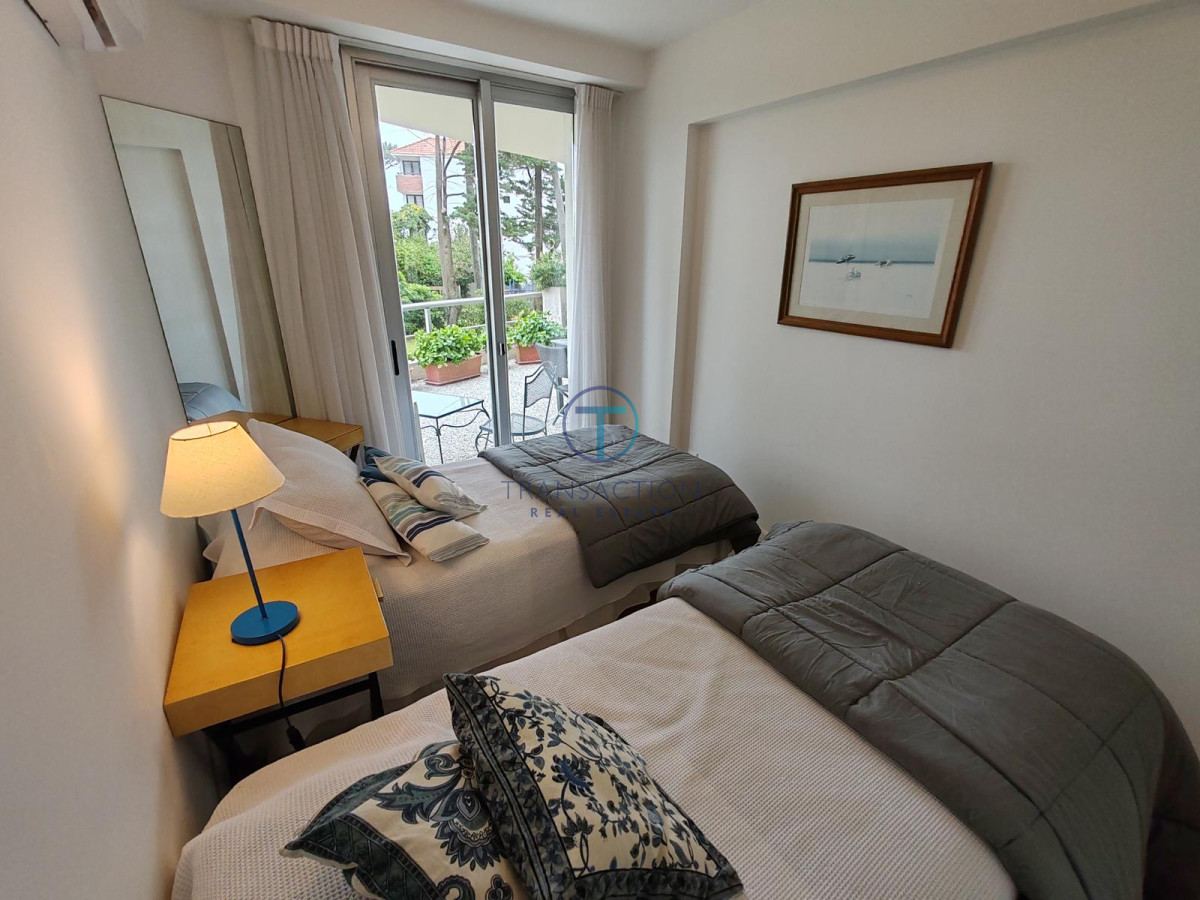 Apartamento ID.1358/  - Apto PUNTA DEL ESTE, Playa mansa