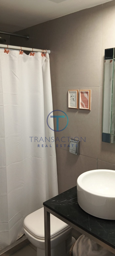 Apartamento ID.1476/Vende-apartamento-esquinero-con-vista-al-mar-de-2-dormitorios-en-Alexander-Boulevard-Punta-del-Este- - Apartamento en Punta del Este, 