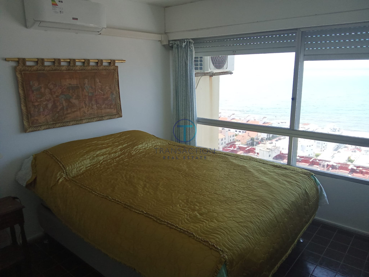 Apartamento ID.893/Apartamento-3-dormitorios-con-vista-al-mar,-parada-2-de-la-brava - VENTA Peninsula Punta Este