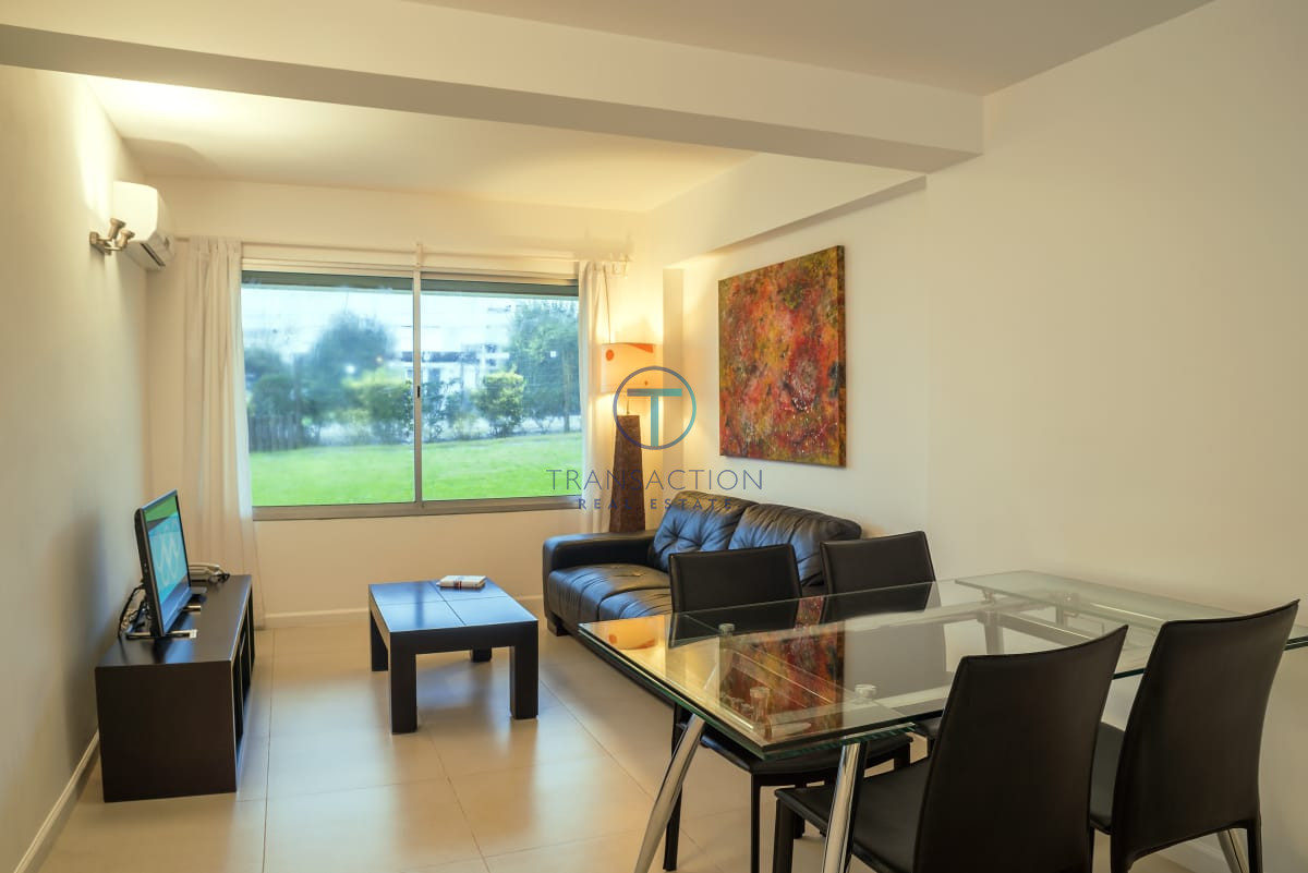 Apartamento ID.1051/-Venta--Apartamento-3-dormitorios--Puerto-de-Punta-este - Apartamento en La Barra, Montoya
